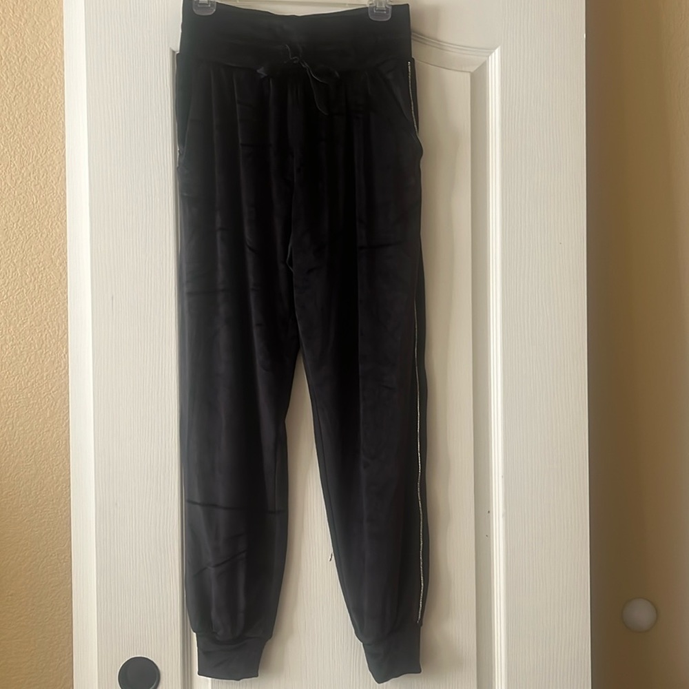 Victoria’s Secret On Point Velour Pants with Rhinestones NWT